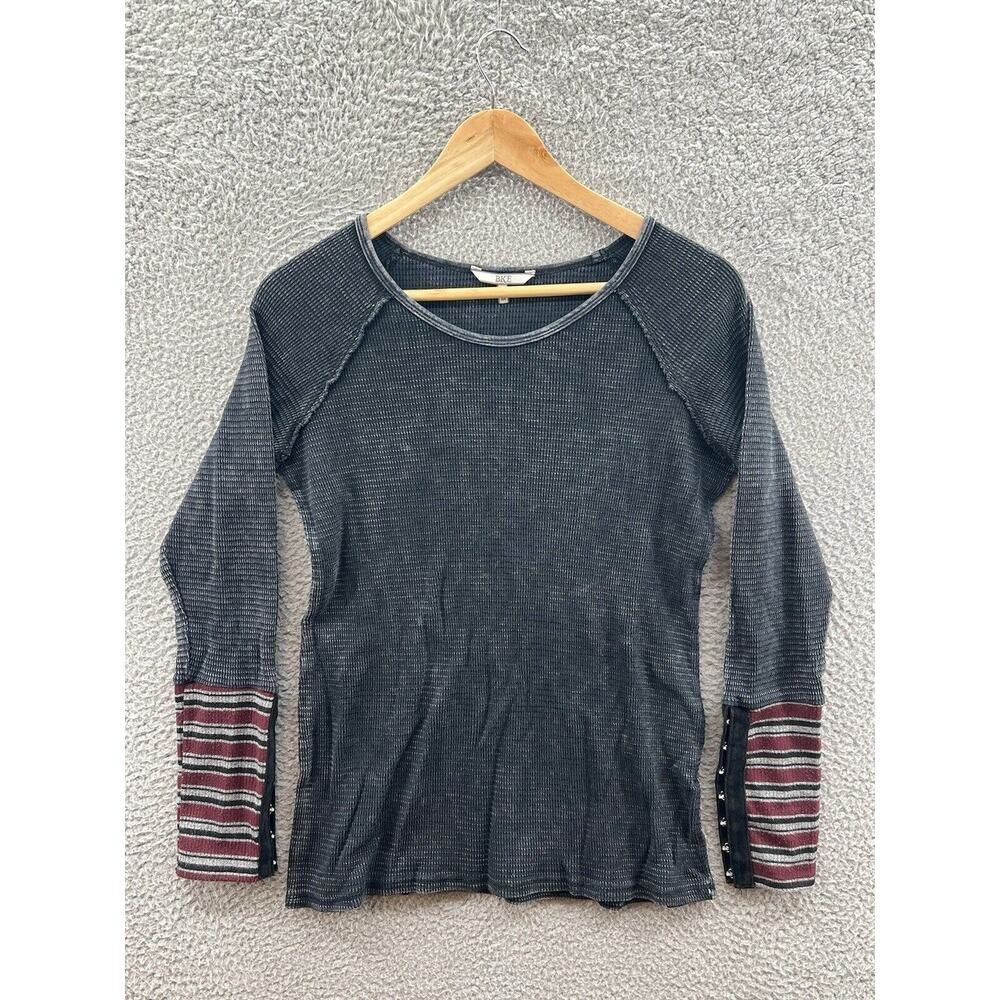 BKE Womens Thermal Top Size Medium Gray Contrast Sleeve Cuff Striped